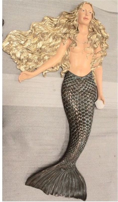 MERMAID WALL MOUNT BRUNETTE RESIN FINISH