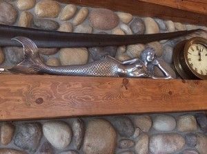 DREAMING MANTLE MERMAID ALUMINUM FINISH